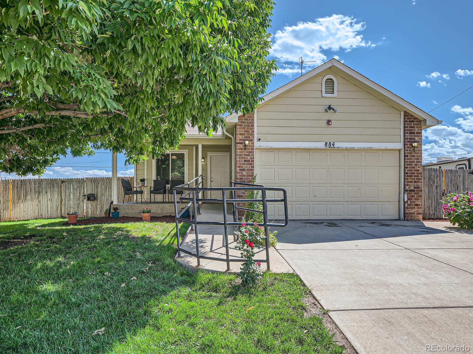 884 W 96th Place, thornton MLS: 3193565 Beds: 5 Baths: 3 Price: $489,900