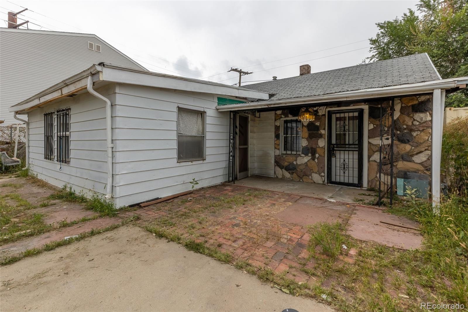 1263 s lipan street, Denver sold home. Closed on 2024-01-05 for $290,000.