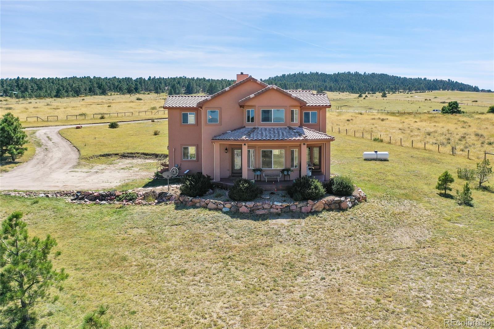 18905  birdseye view, Peyton sold home. Closed on 2024-04-12 for $900,000.