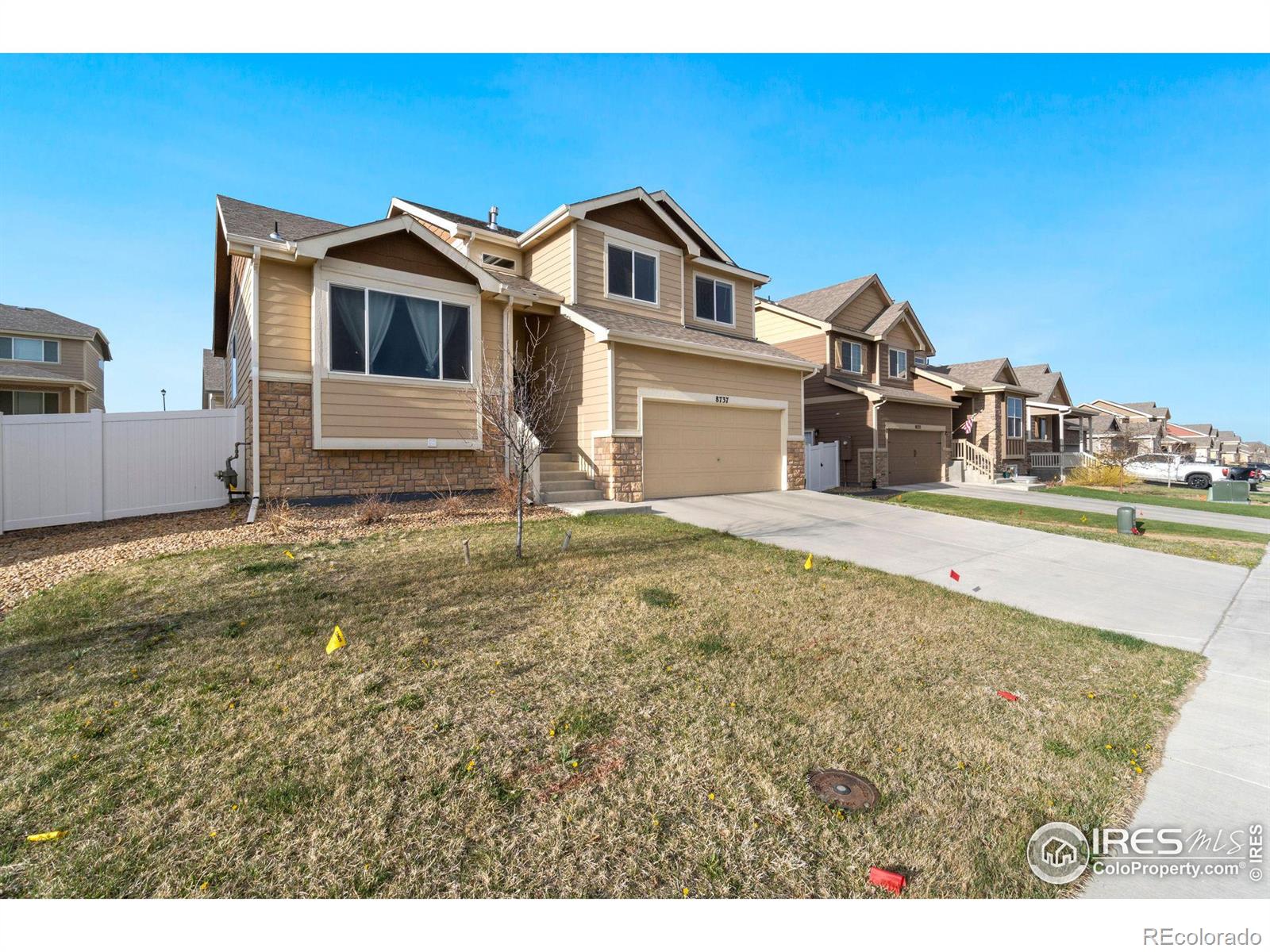 8737  13th St Rd, greeley MLS: 456789995727 Beds: 4 Baths: 4 Price: $435,000
