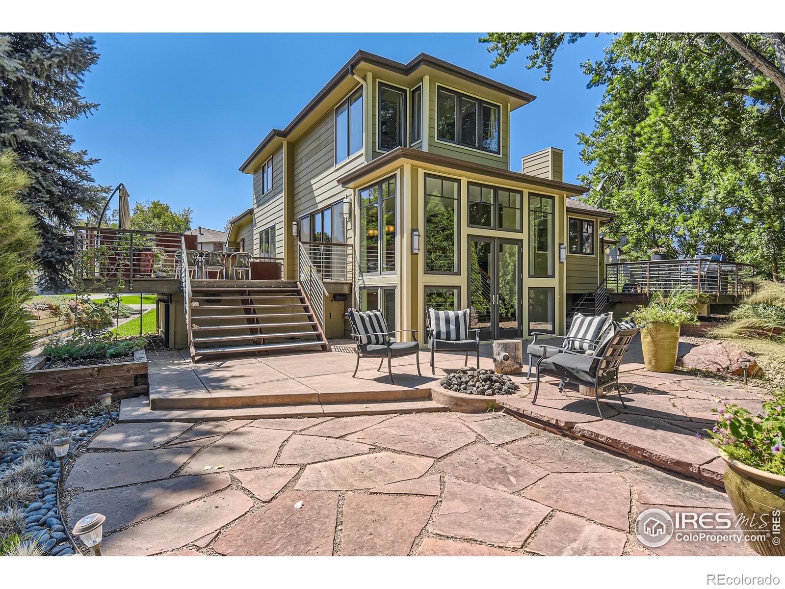 4246  Southshore Court, fort collins MLS: 123456789996181 Beds: 4 Baths: 4 Price: $1,500,000