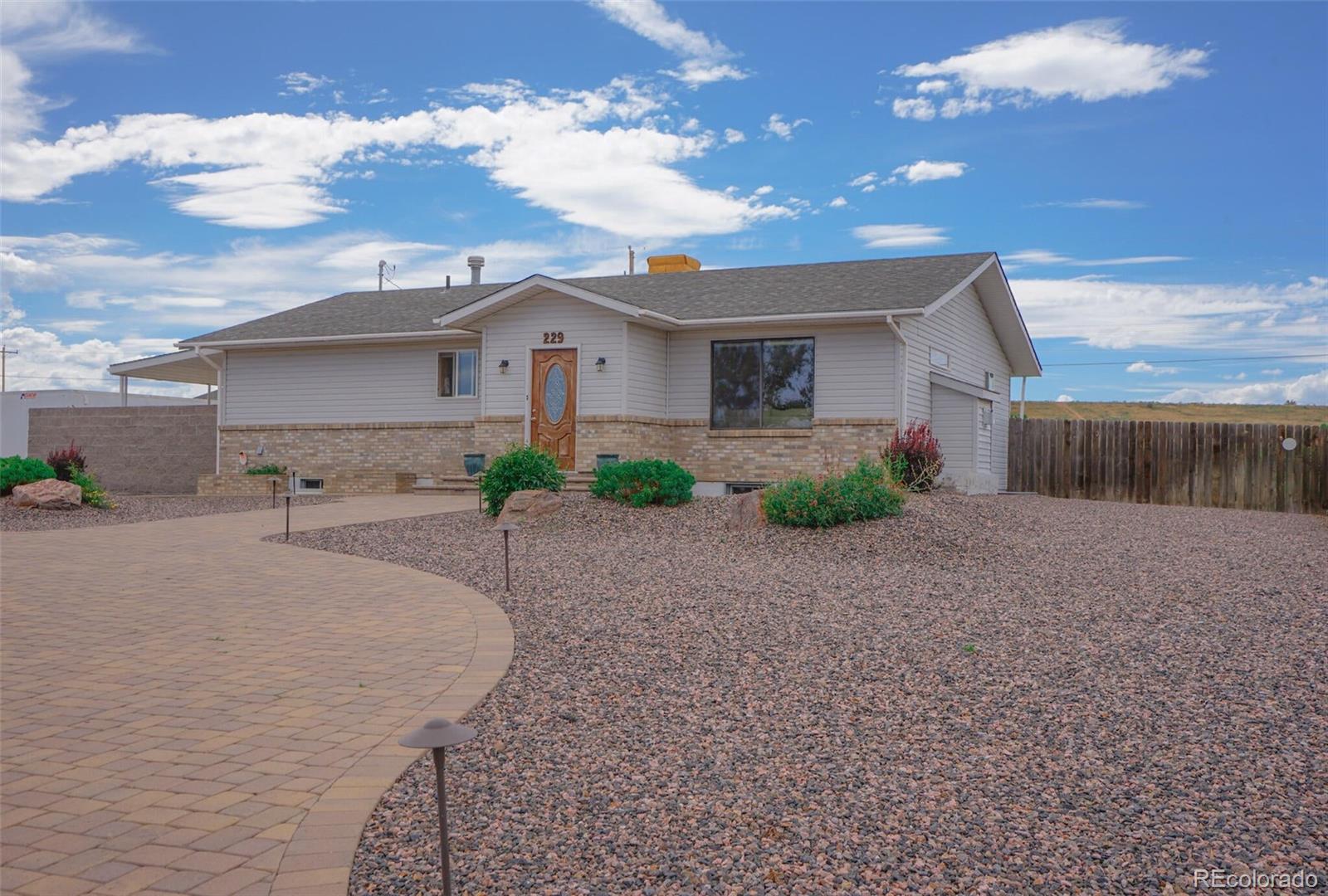 229  welton avenue, Walsenburg sold home. Closed on 2024-03-19 for $340,000.