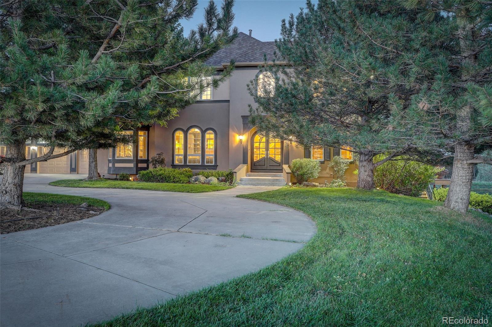 1400  castle pointe drive, Castle Rock sold home. Closed on 2023-10-30 for $2,495,000.