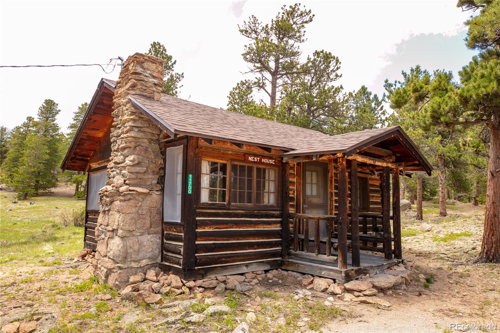 11700  peak to peak highway, Allenspark sold home. Closed on 2024-10-03 for $299,000.