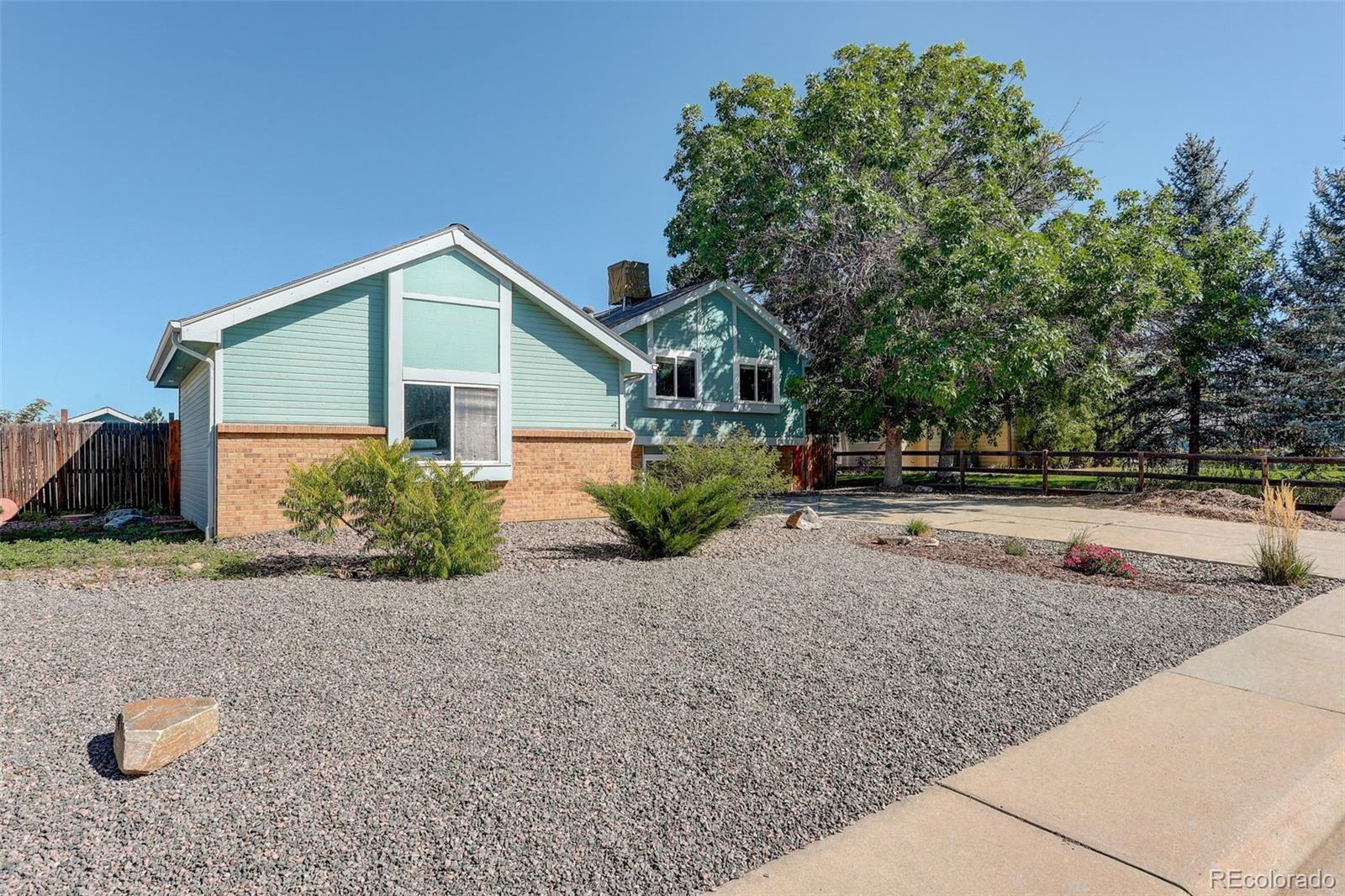 1271  stonehaven avenue, broomfield sold home. Closed on 2024-01-10 for $625,000.