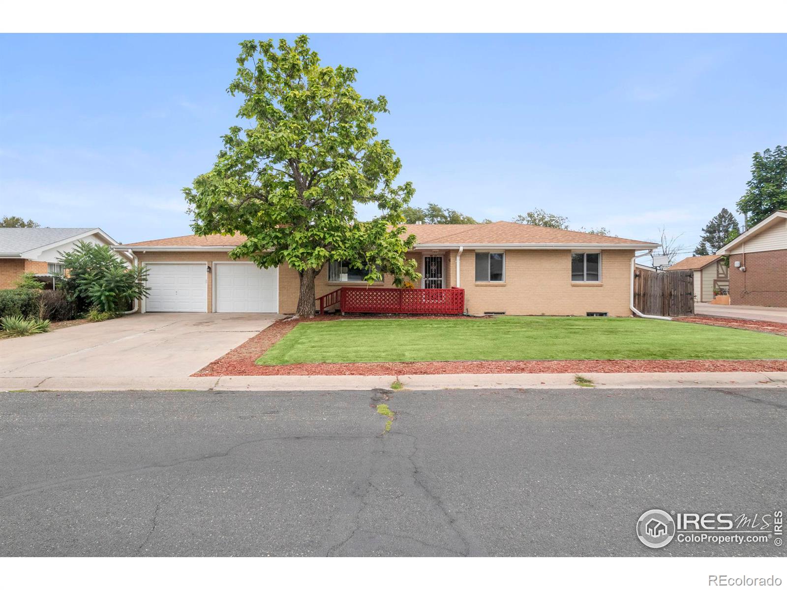 814  36th Avenue, greeley MLS: 123456789996663 Beds: 5 Baths: 3 Price: $420,000