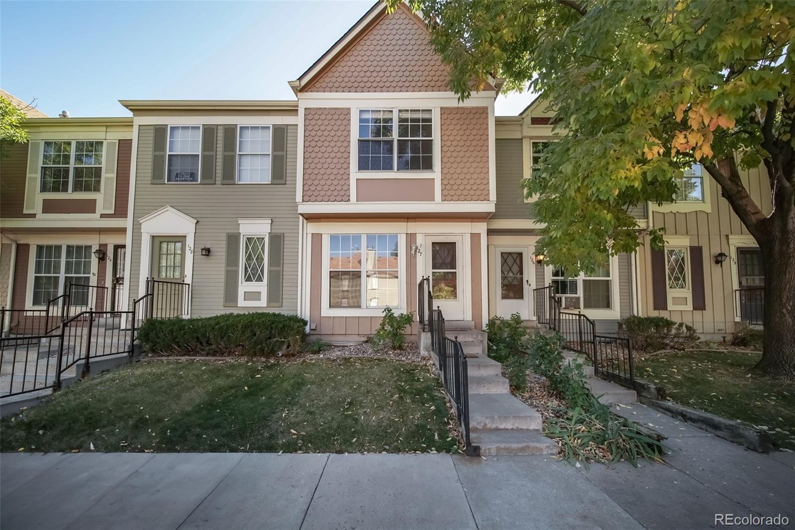 1699 S Trenton Street 127, Denver  MLS: 8027415 Beds: 2 Baths: 3 Price: $365,000