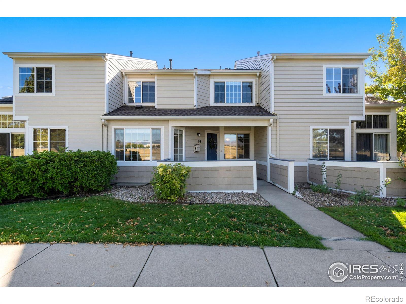 2502  Timberwood Drive, fort collins MLS: 456789997144 Beds: 3 Baths: 4 Price: $400,000