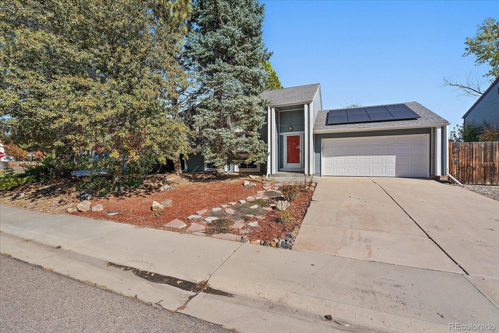 6054 s taft way, Littleton sold home. Closed on 2024-01-03 for $525,000.
