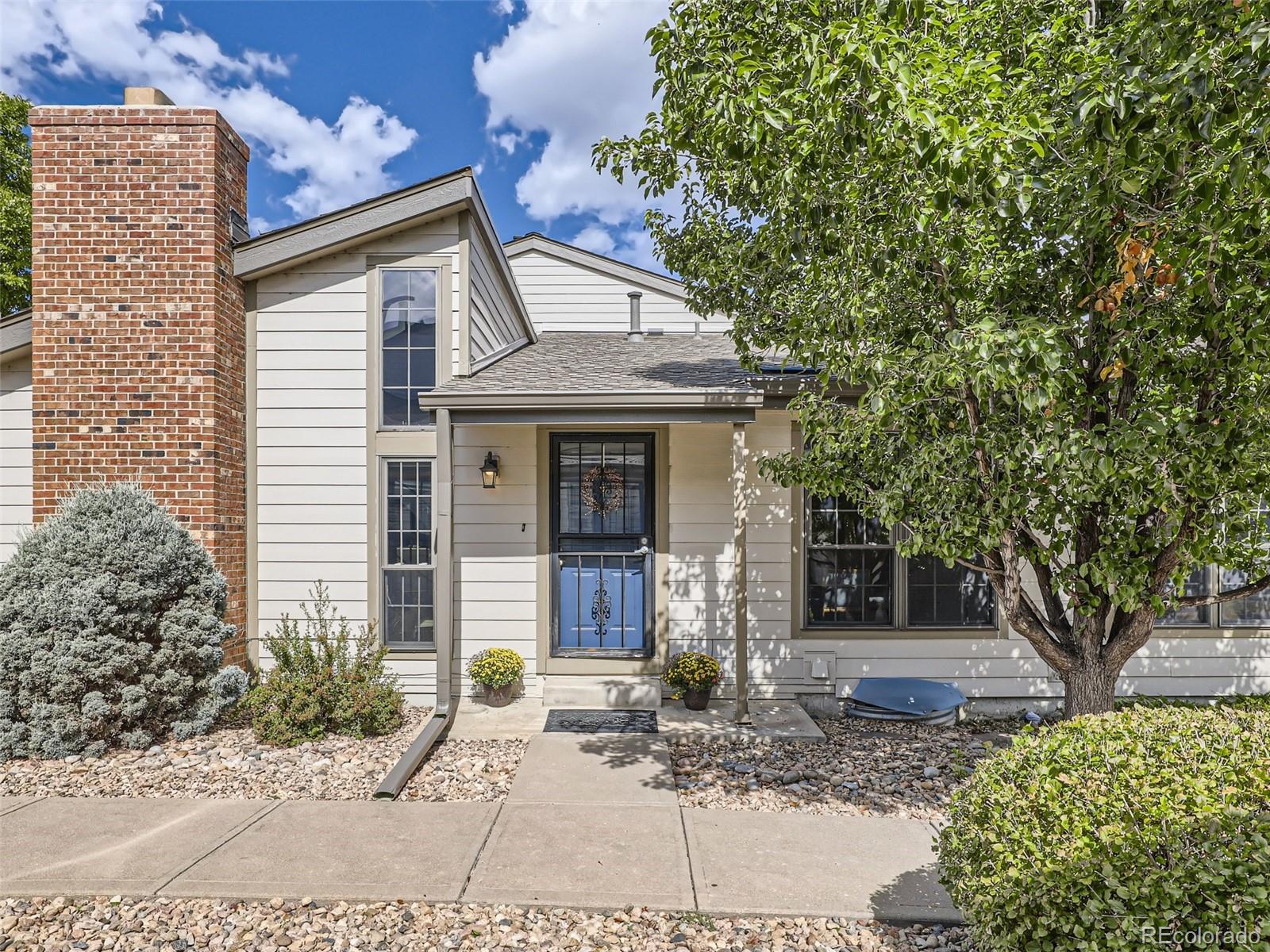 7900 W Layton Avenue 811, Denver  MLS: 6114537 Beds: 3 Baths: 3 Price: $474,000