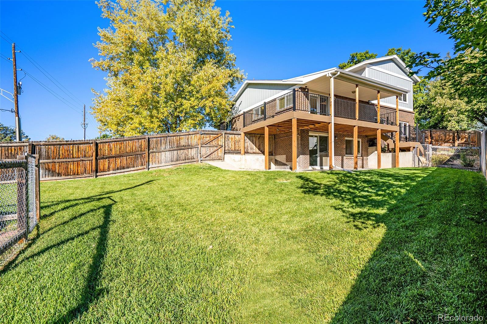 7410  Carr Drive, arvada MLS: 5044553 Beds: 4 Baths: 3 Price: $575,000