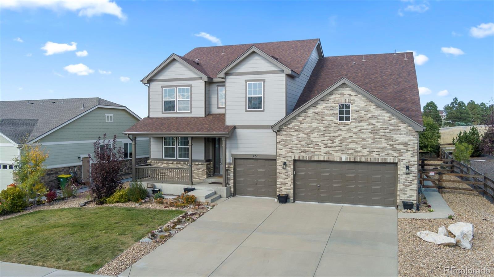 231  Crosshaven Place, castle rock MLS: 2247837 Beds: 6 Baths: 5 Price: $825,000