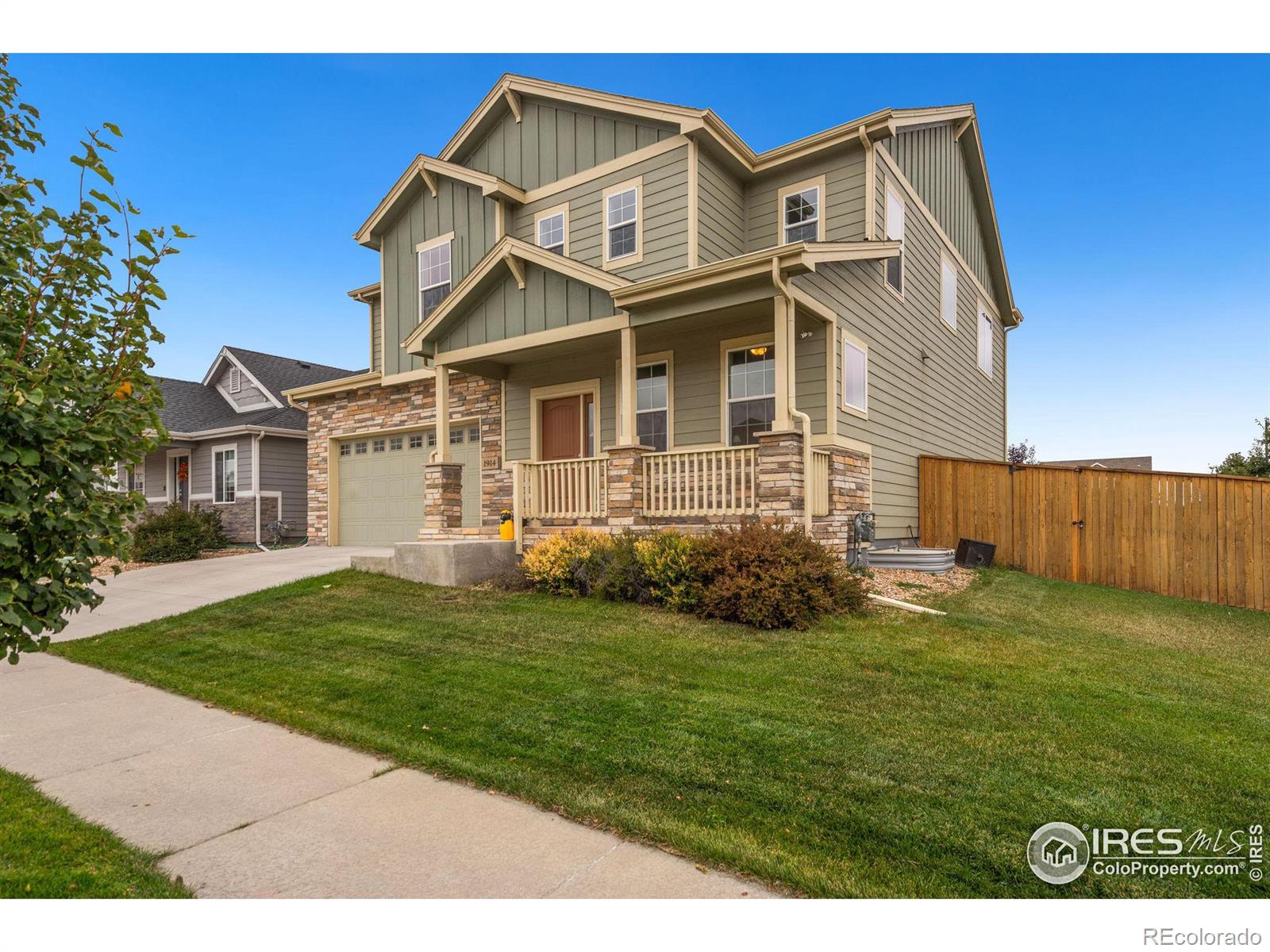1914  Spring Farm Drive, fort collins MLS: 456789997825 Beds: 4 Baths: 3 Price: $670,000
