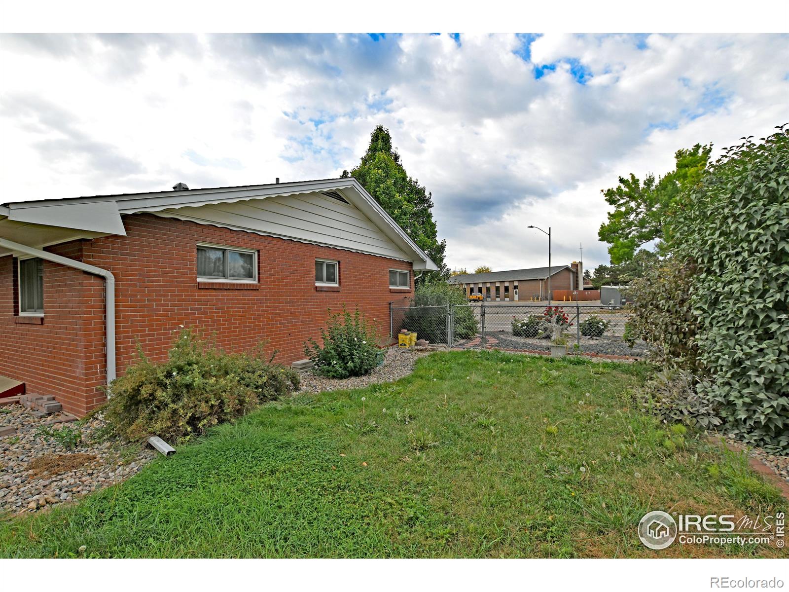 1329  green street, fort collins sold home. Closed on 2024-01-19 for $625,000.