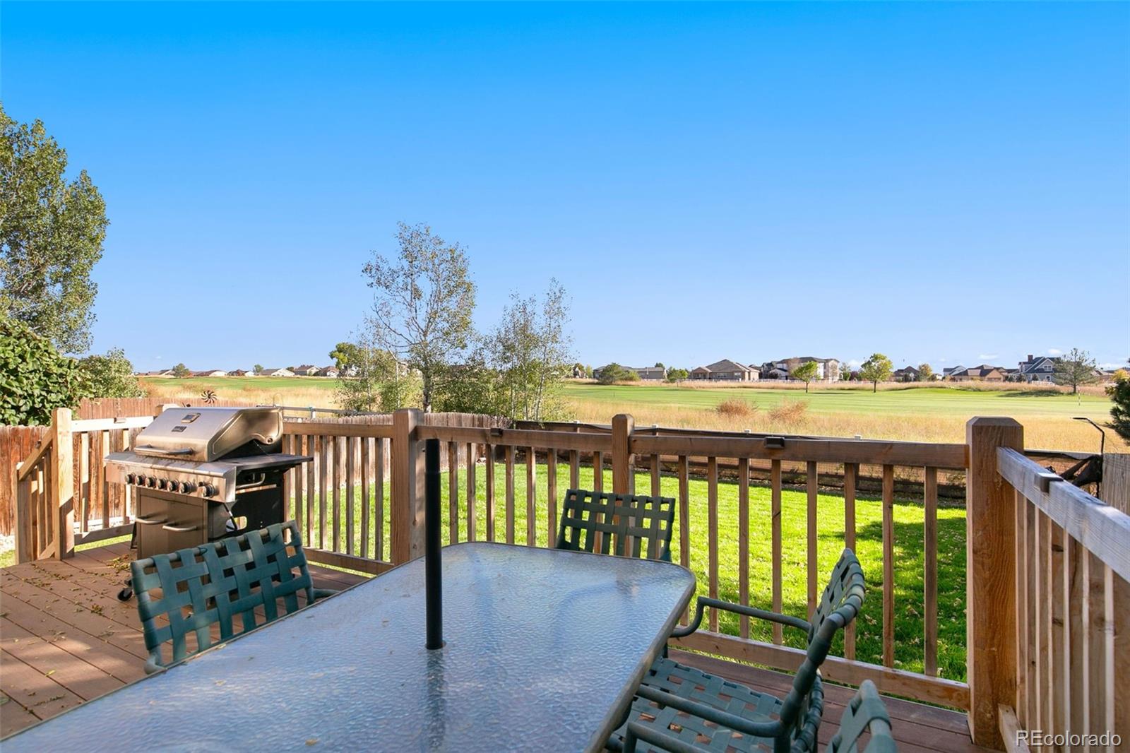 1606  Conestoga Trail, fort lupton MLS: 2028844 Beds: 3 Baths: 3 Price: $464,775