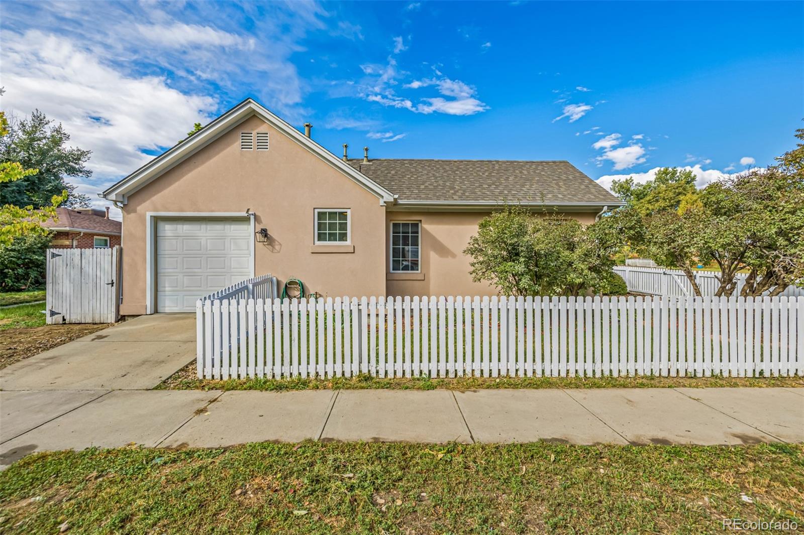 3200 w 26th avenue, denver sold home. Closed on 2024-02-06 for $651,000.
