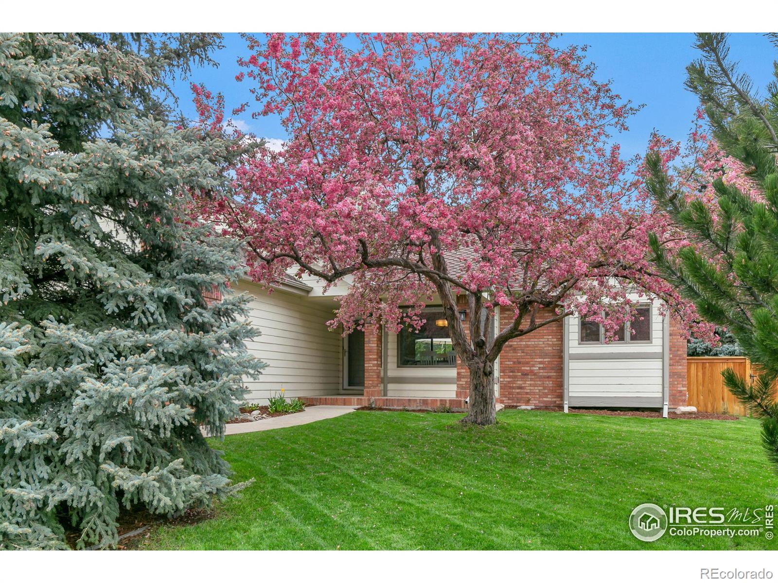 4566  seaboard lane, fort collins sold home. Closed on 2023-12-21 for $650,000.