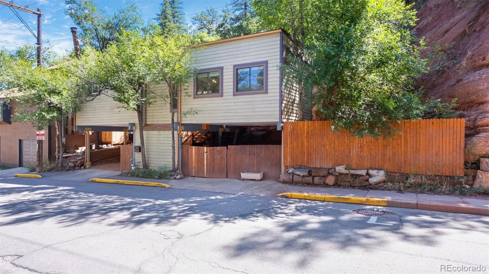 301  ruxton avenue, Manitou Springs sold home. Closed on 2024-02-28 for $355,000.