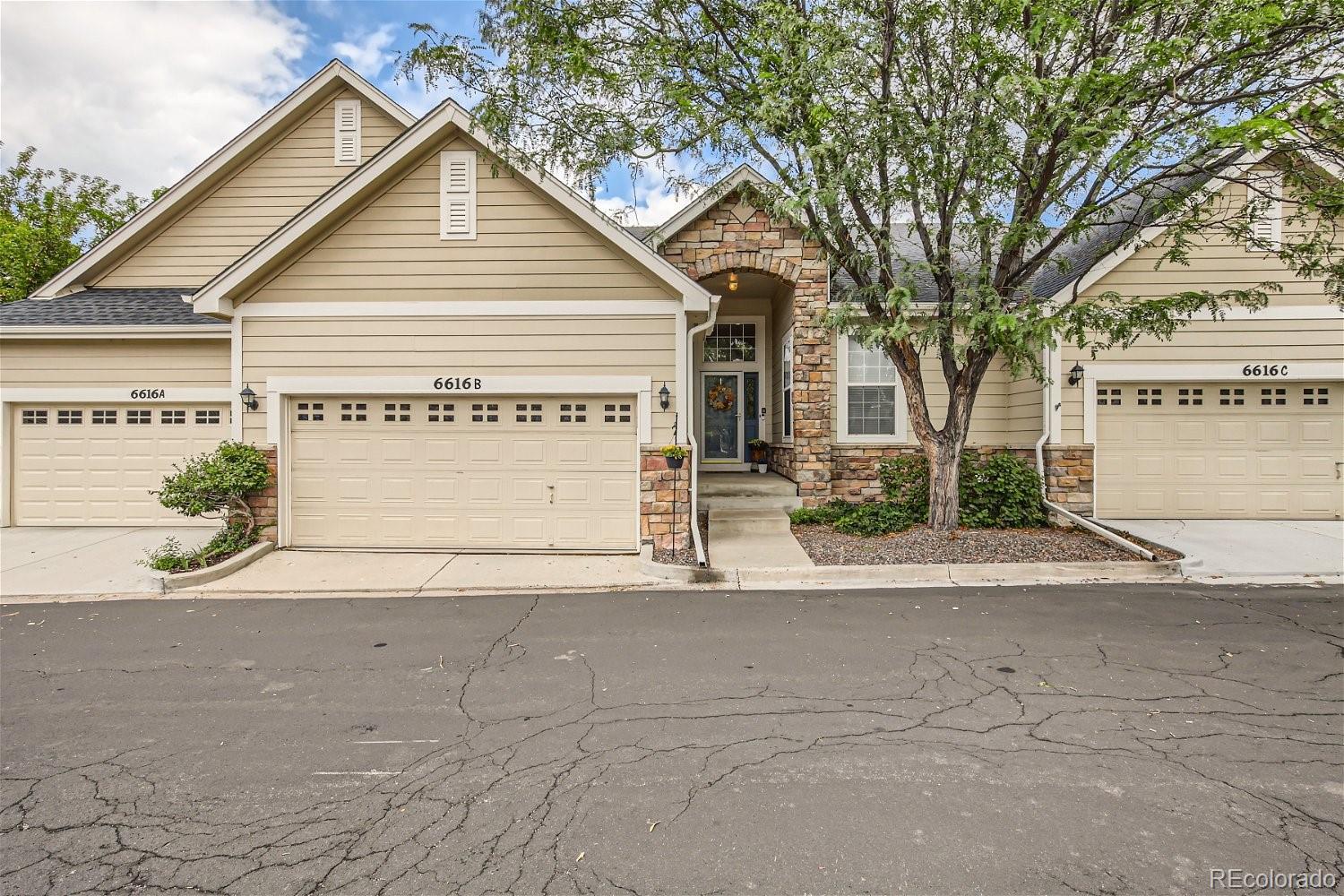 6616 s reed way, littleton sold home. Closed on 2024-04-05 for $572,500.