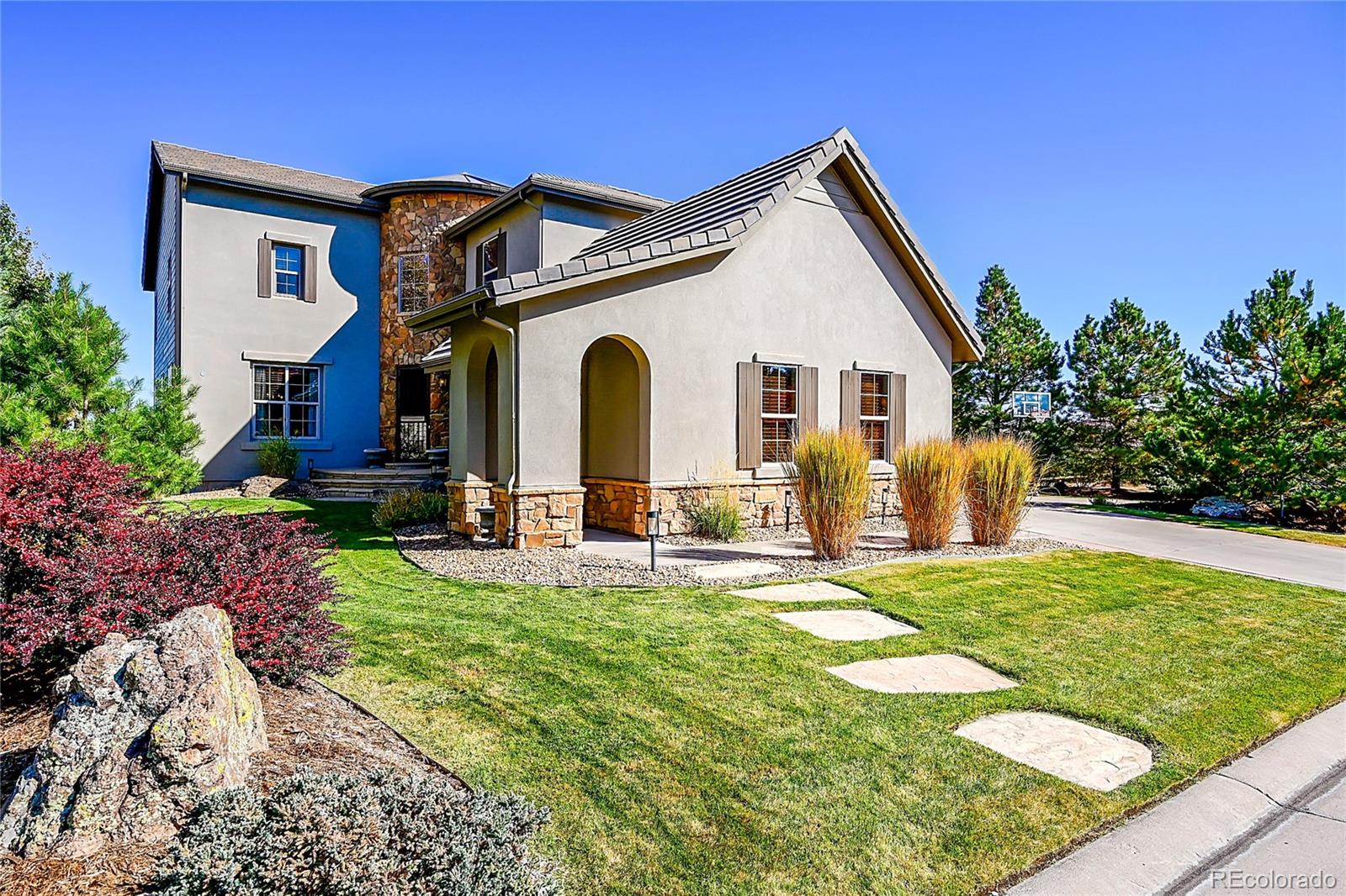 12542  daniels gate drive, castle pines sold home. Closed on 2024-02-28 for $1,345,000.