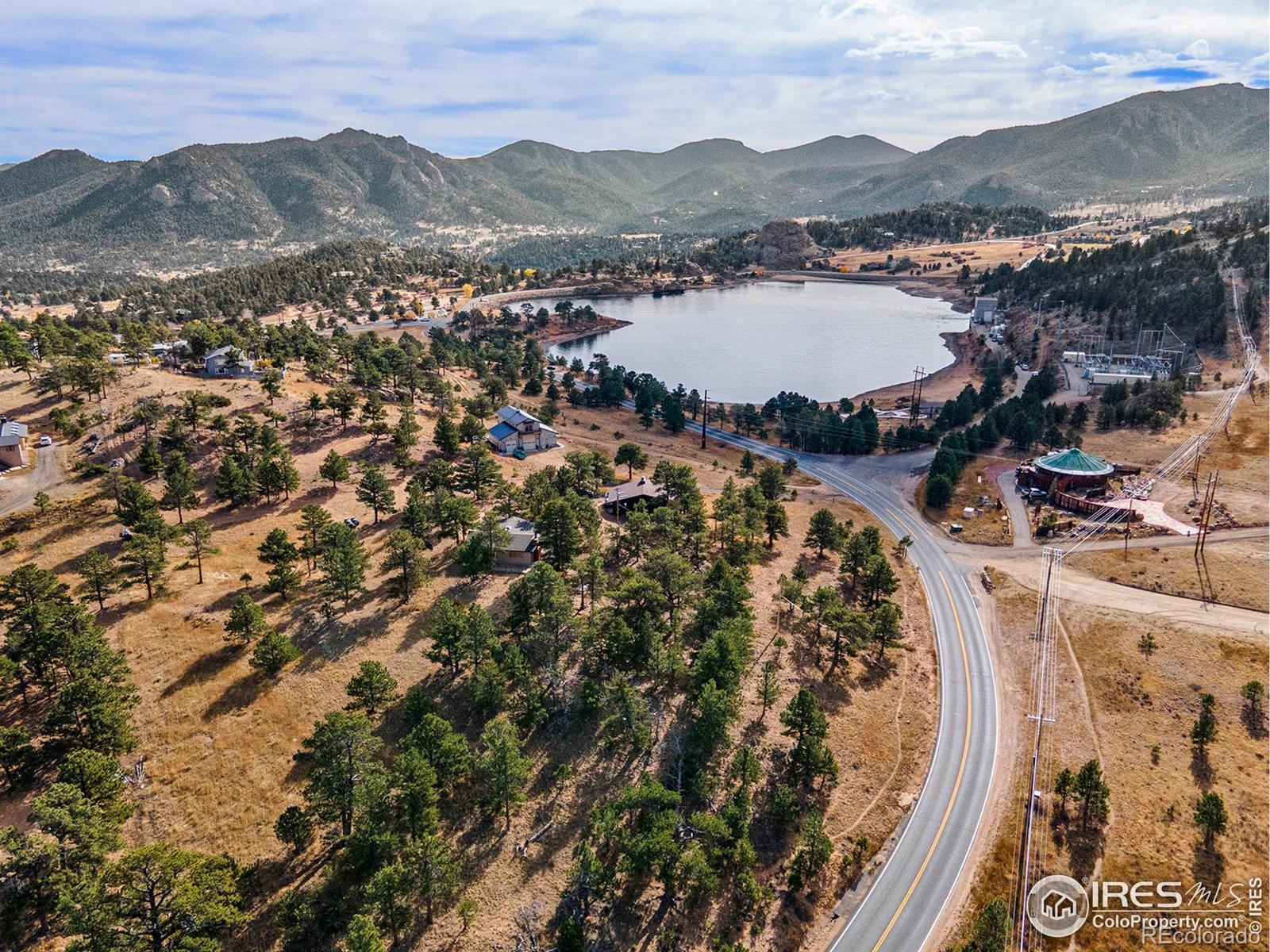 2090  marys lake road, Estes Park sold home. Closed on 2024-04-25 for $675,000.