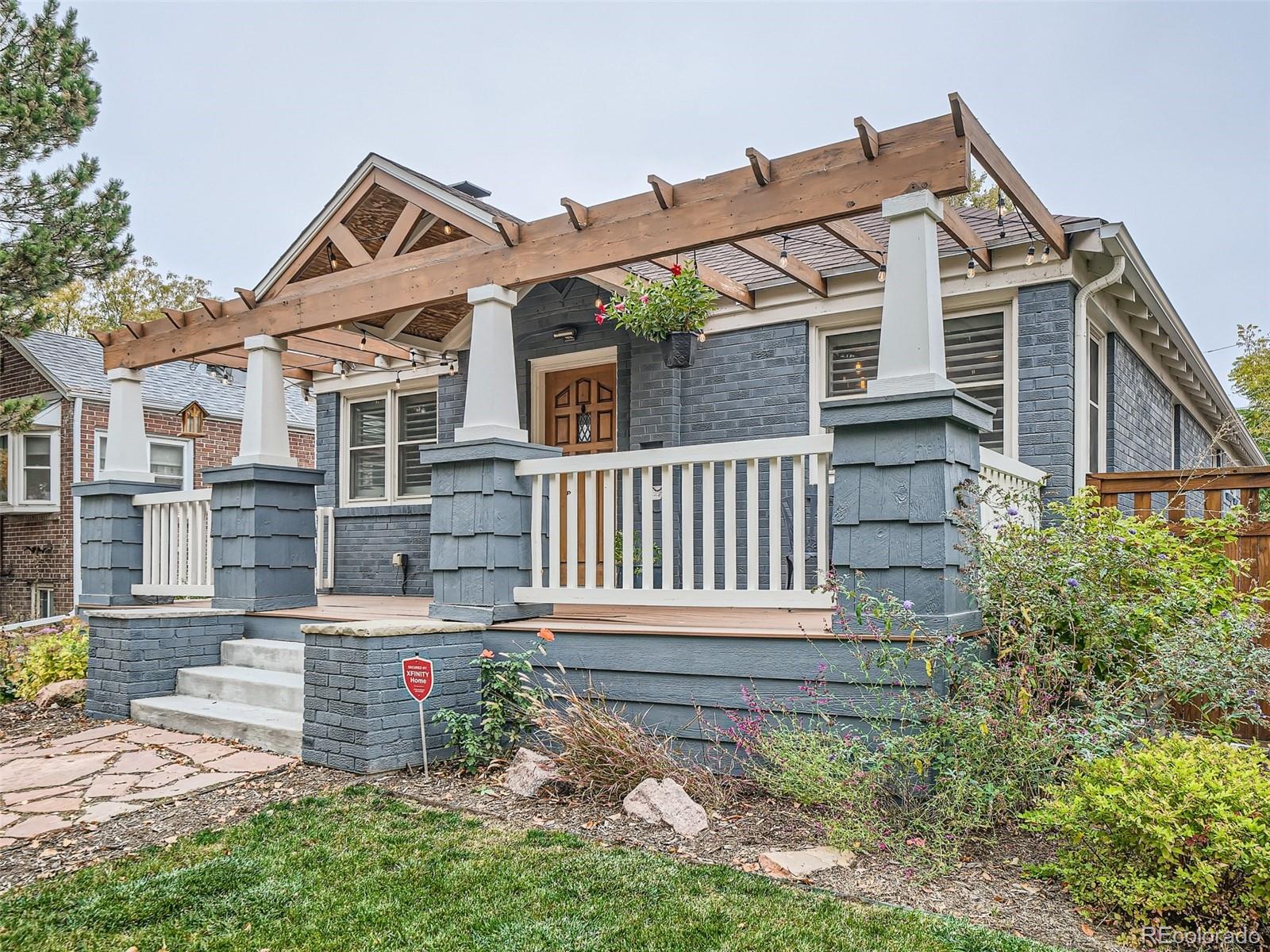 3915 w 25th avenue, denver sold home. Closed on 2024-01-25 for $1,075,000.