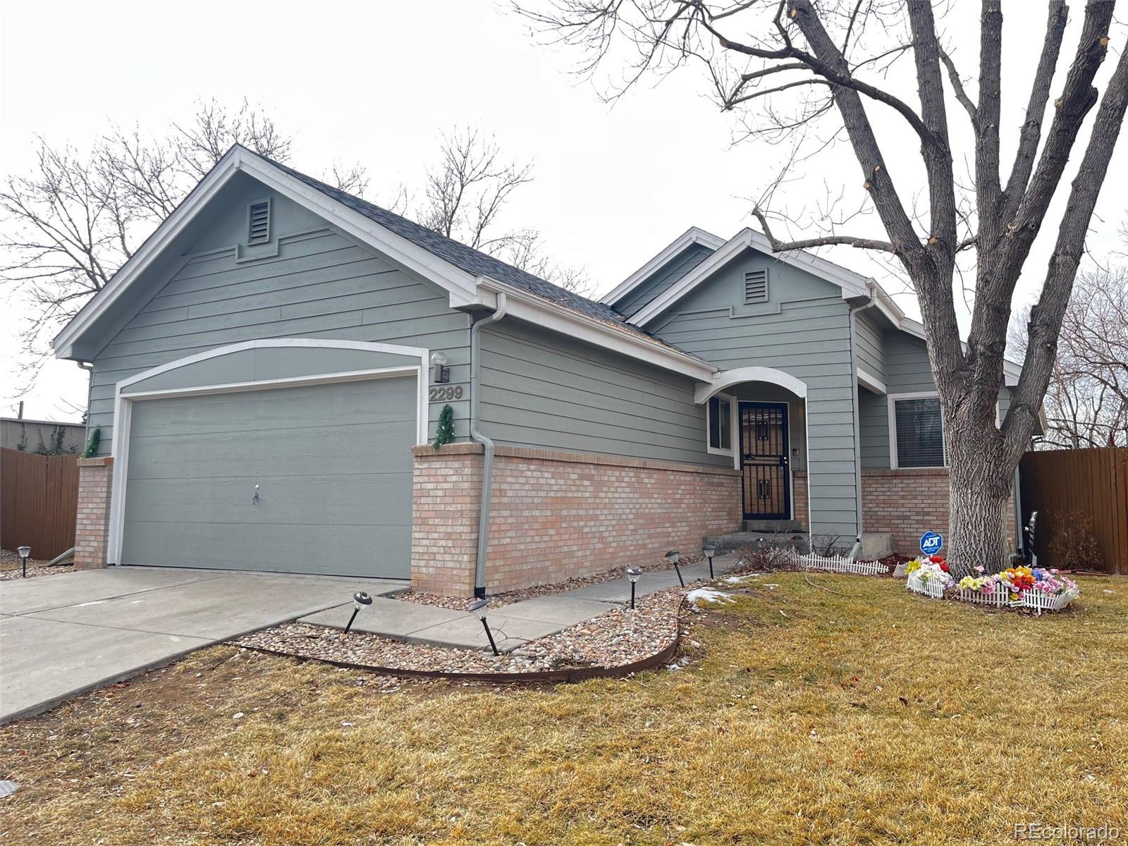 2299 S Joliet Way, aurora MLS: 8716825 Beds: 3 Baths: 3 Price: $445,000