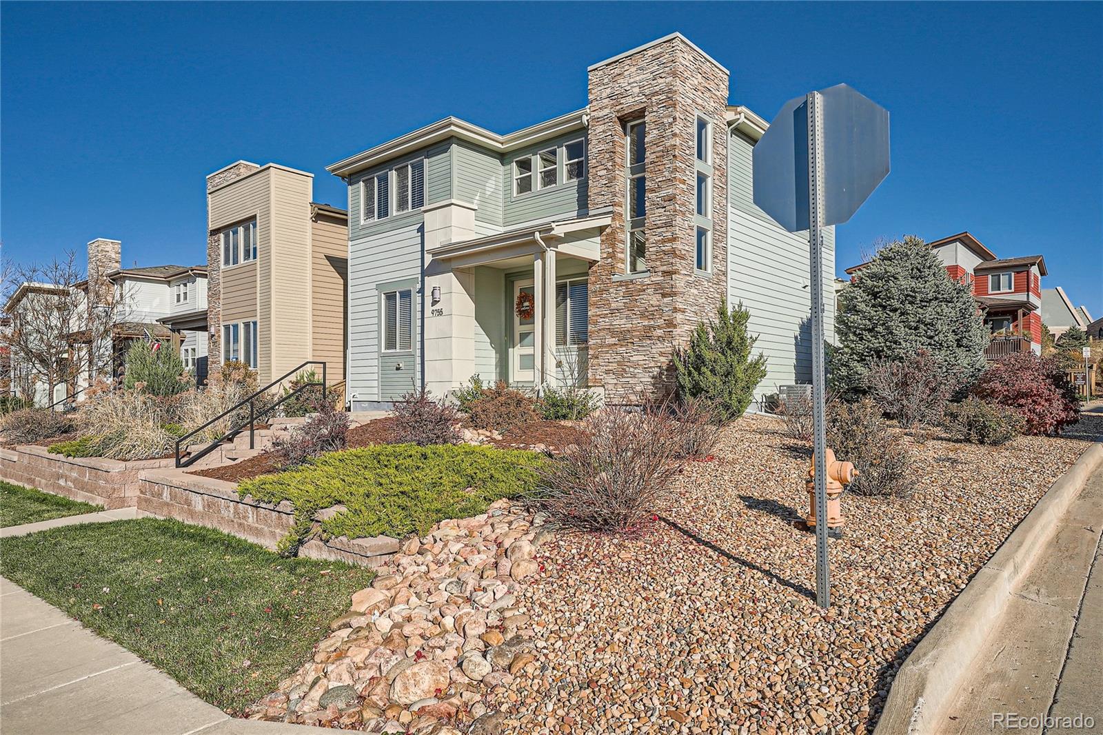 9755  Dunning Circle, highlands ranch MLS: 9740286 Beds: 3 Baths: 3 Price: $700,000