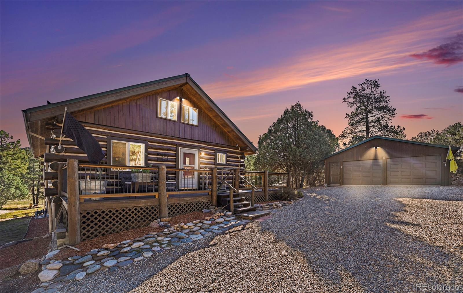 10 knight lane, Cotopaxi sold home. Closed on 2025-06-06 for $549,000.