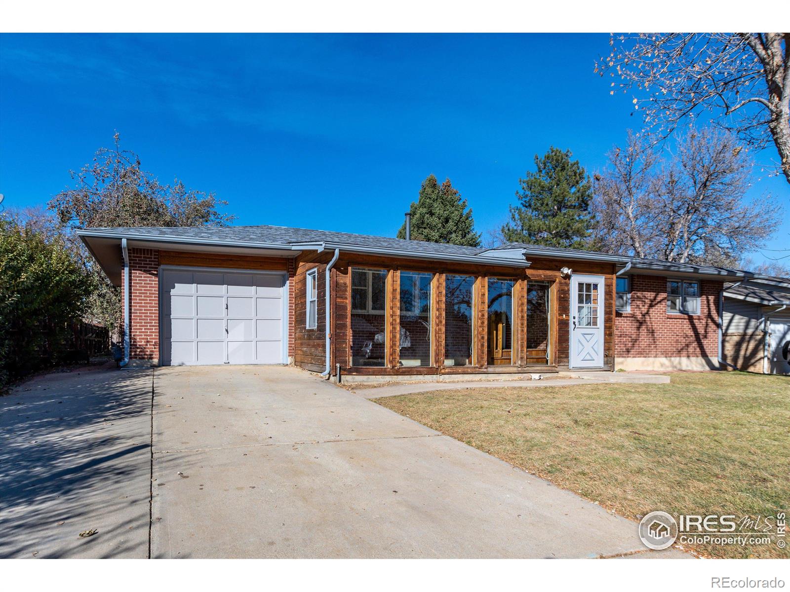 1093 s coffman street, Longmont sold home. Closed on 2024-01-04 for $460,000.