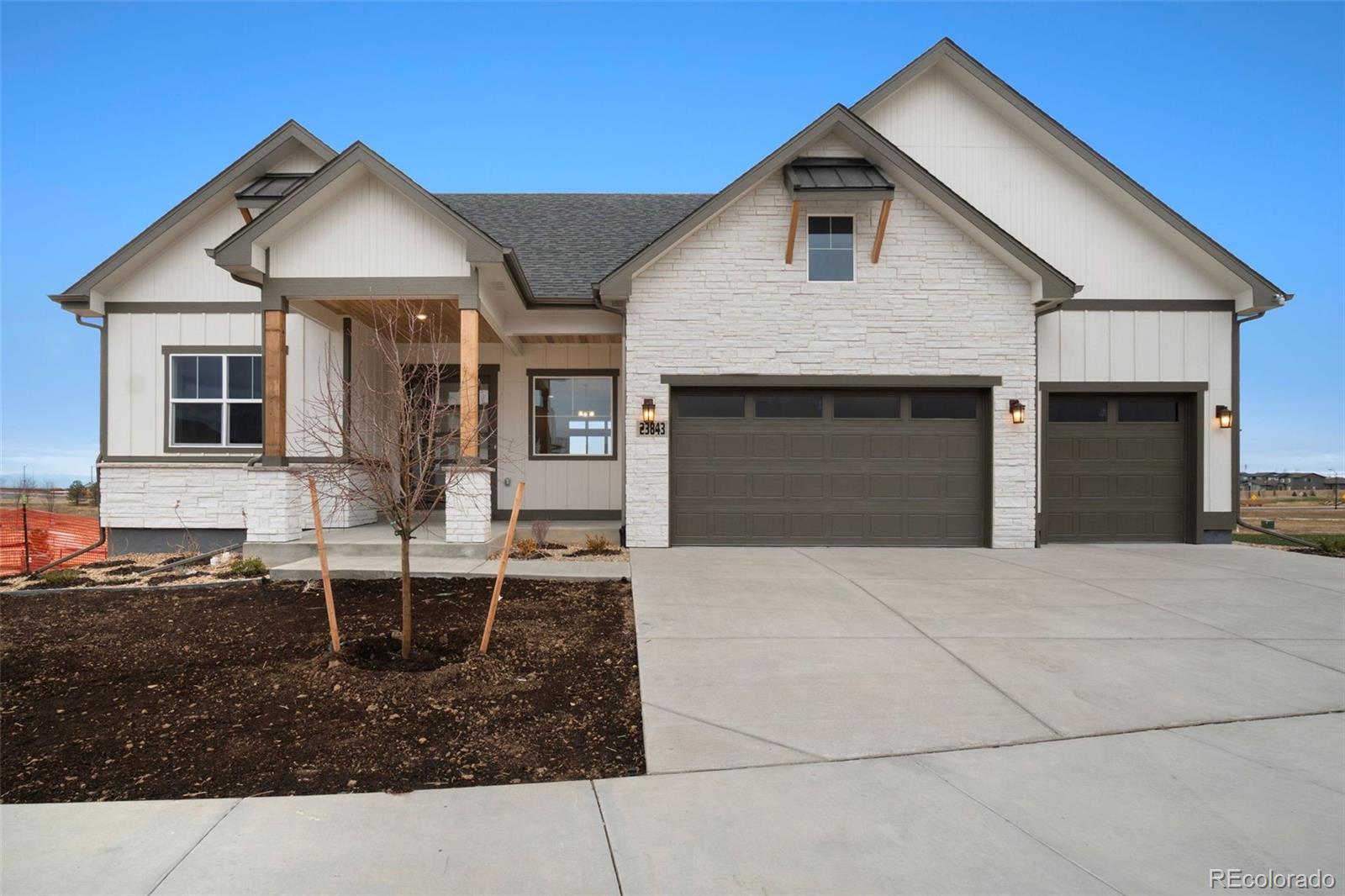 23843 E 36th Place, aurora MLS: 8254352 Beds: 5 Baths: 4 Price: $1,339,900