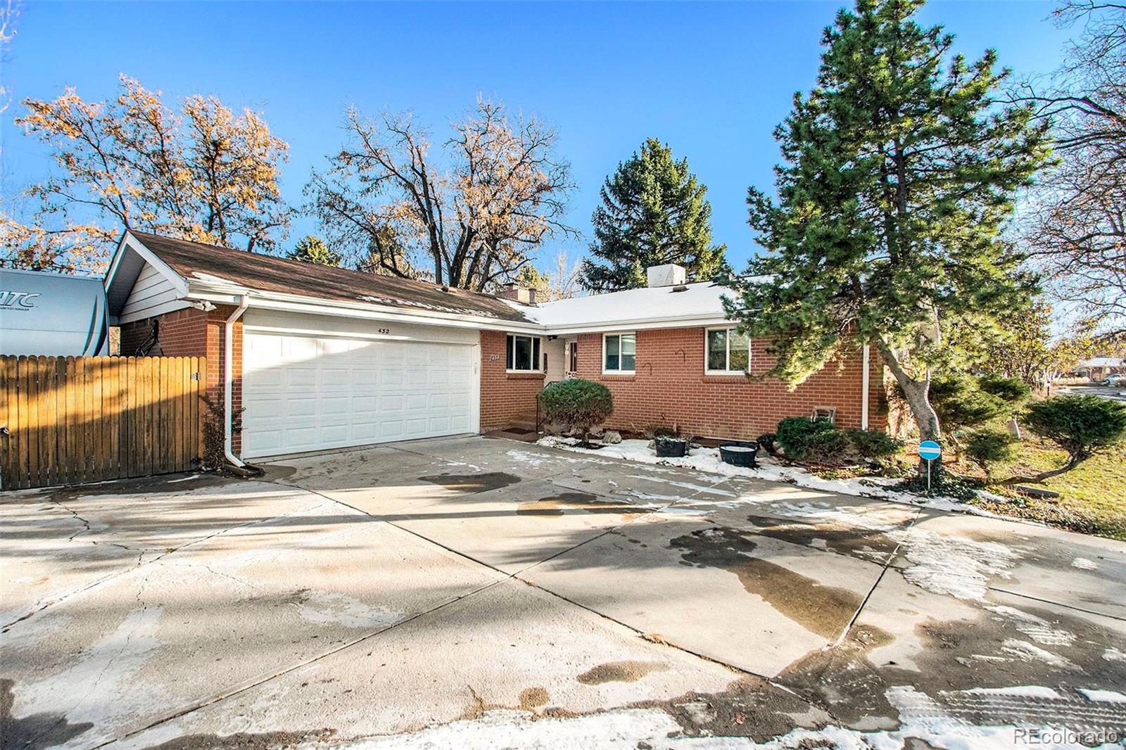 432  lima street, Aurora sold home. Closed on 2024-01-12 for $500,000.