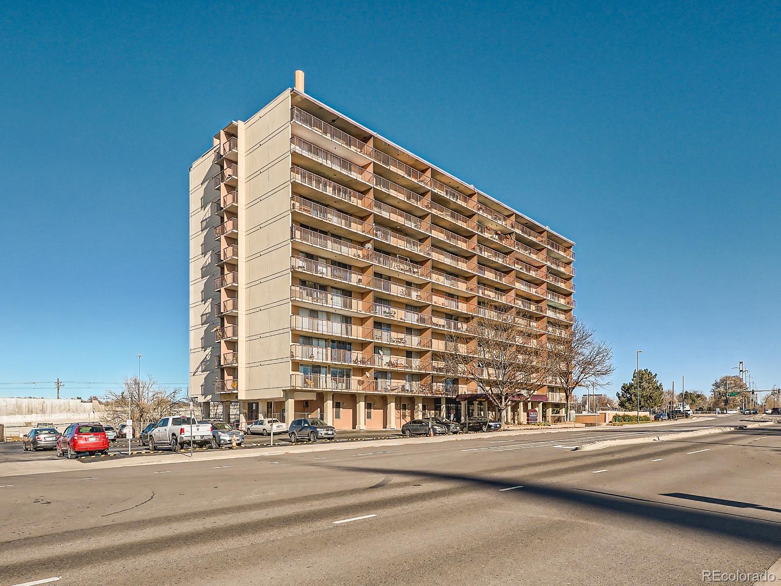 2225  buchtel boulevard, Denver sold home. Closed on 2024-01-02 for $338,500.