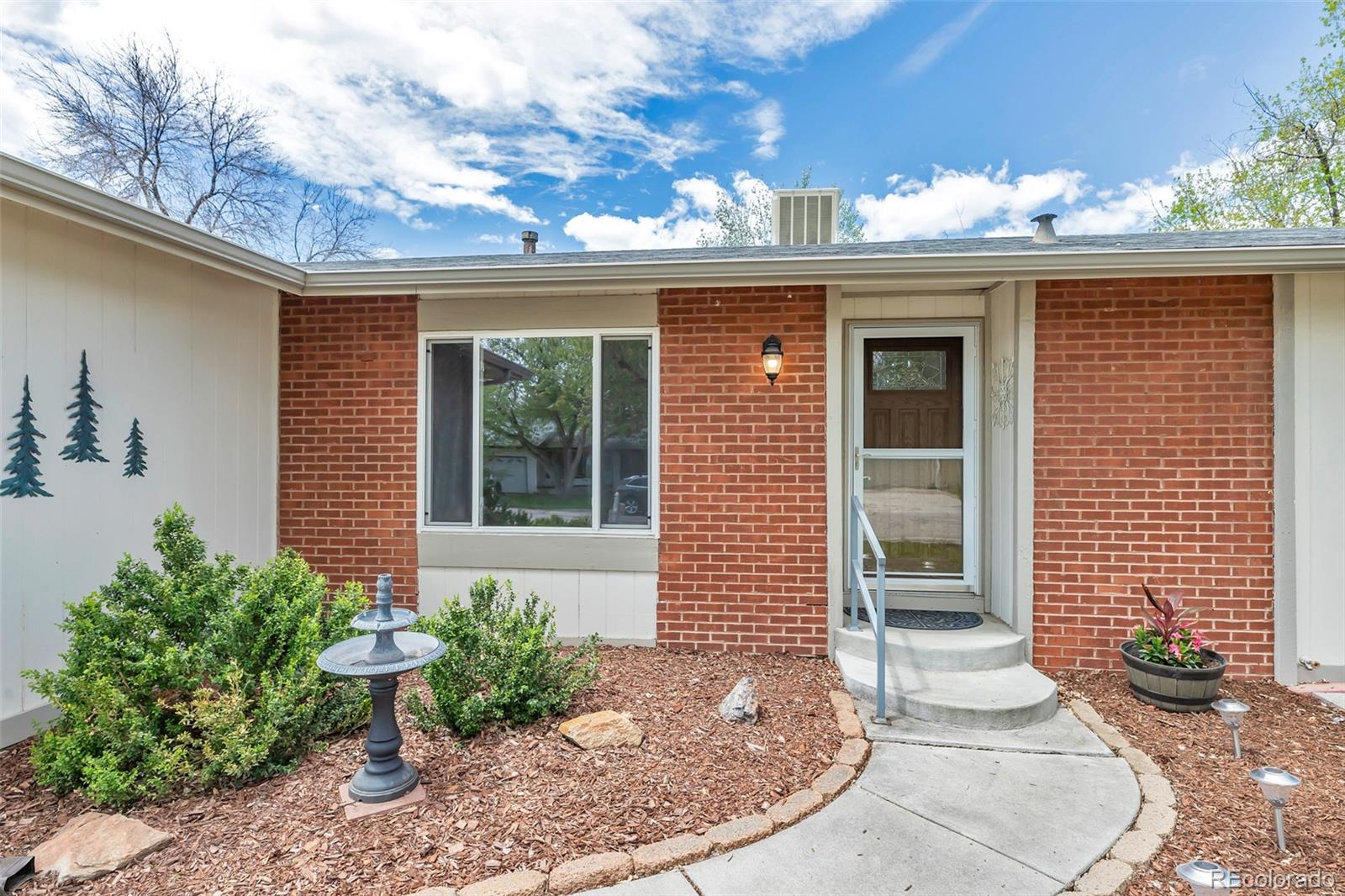 6739  ingalls street, arvada sold home. Closed on 2024-07-26 for $480,000.