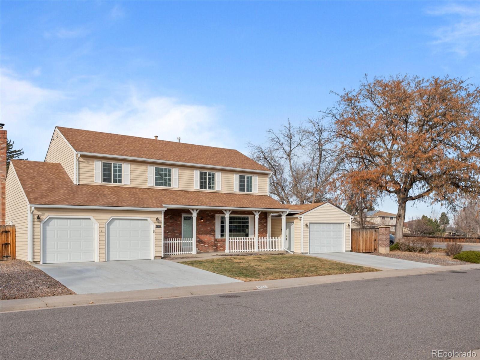 6701 s dahlia court, centennial sold home. Closed on 2024-01-19 for $725,000.