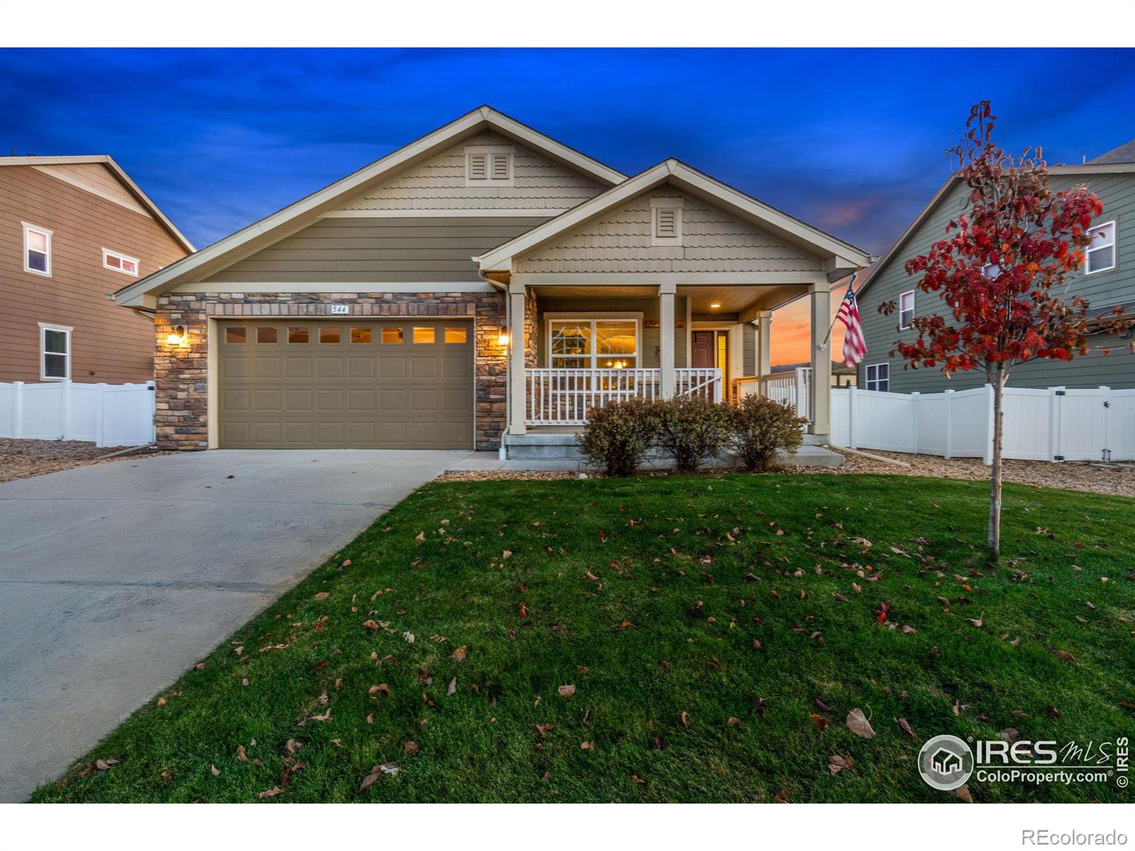 544 W 64th Street, loveland MLS: 4567891000262 Beds: 3 Baths: 3 Price: $575,000