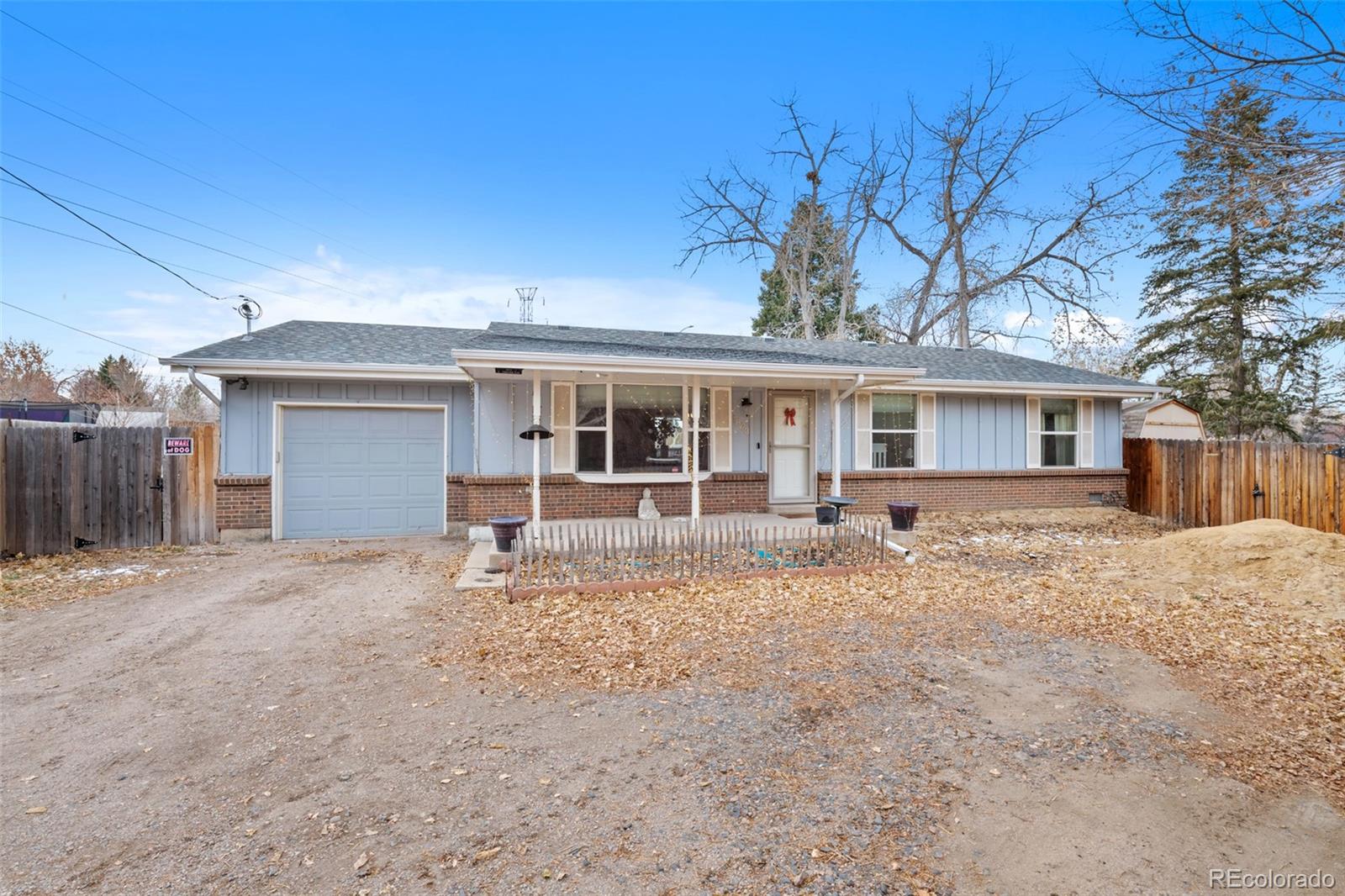 1873 s chester circle, Denver sold home. Closed on 2024-01-24 for $421,700.