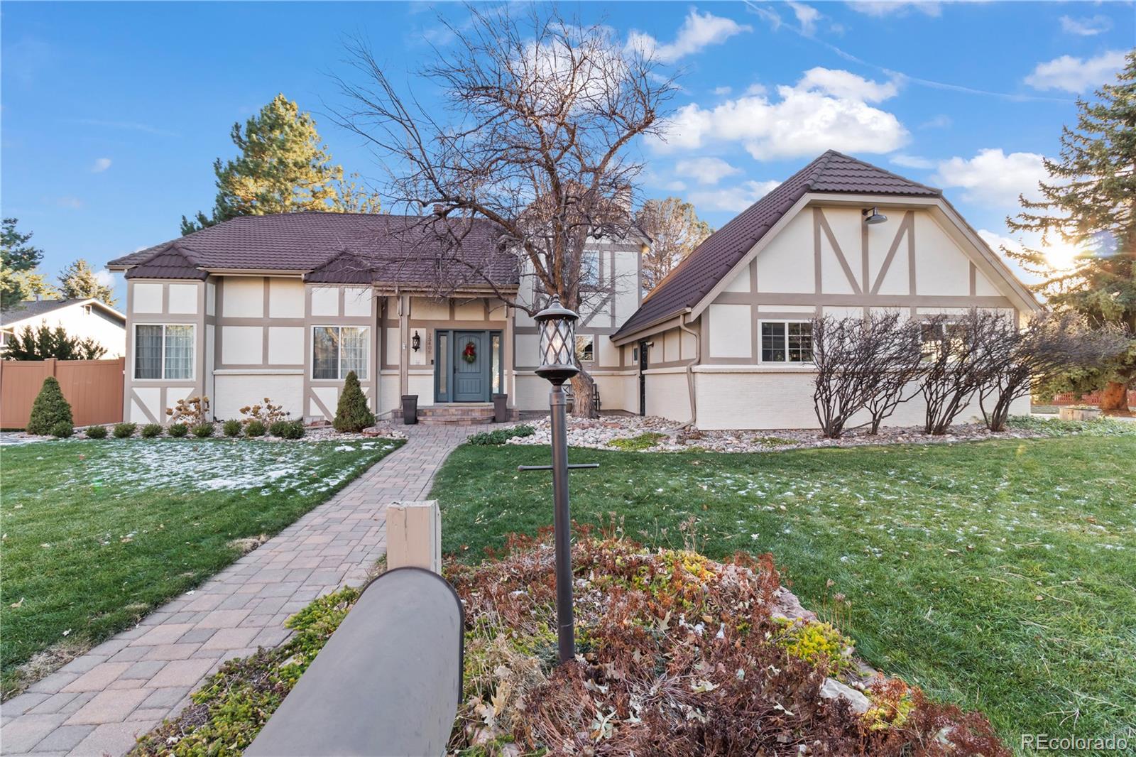 15406 e monmouth place, aurora sold home. Closed on 2024-04-16 for $930,000.