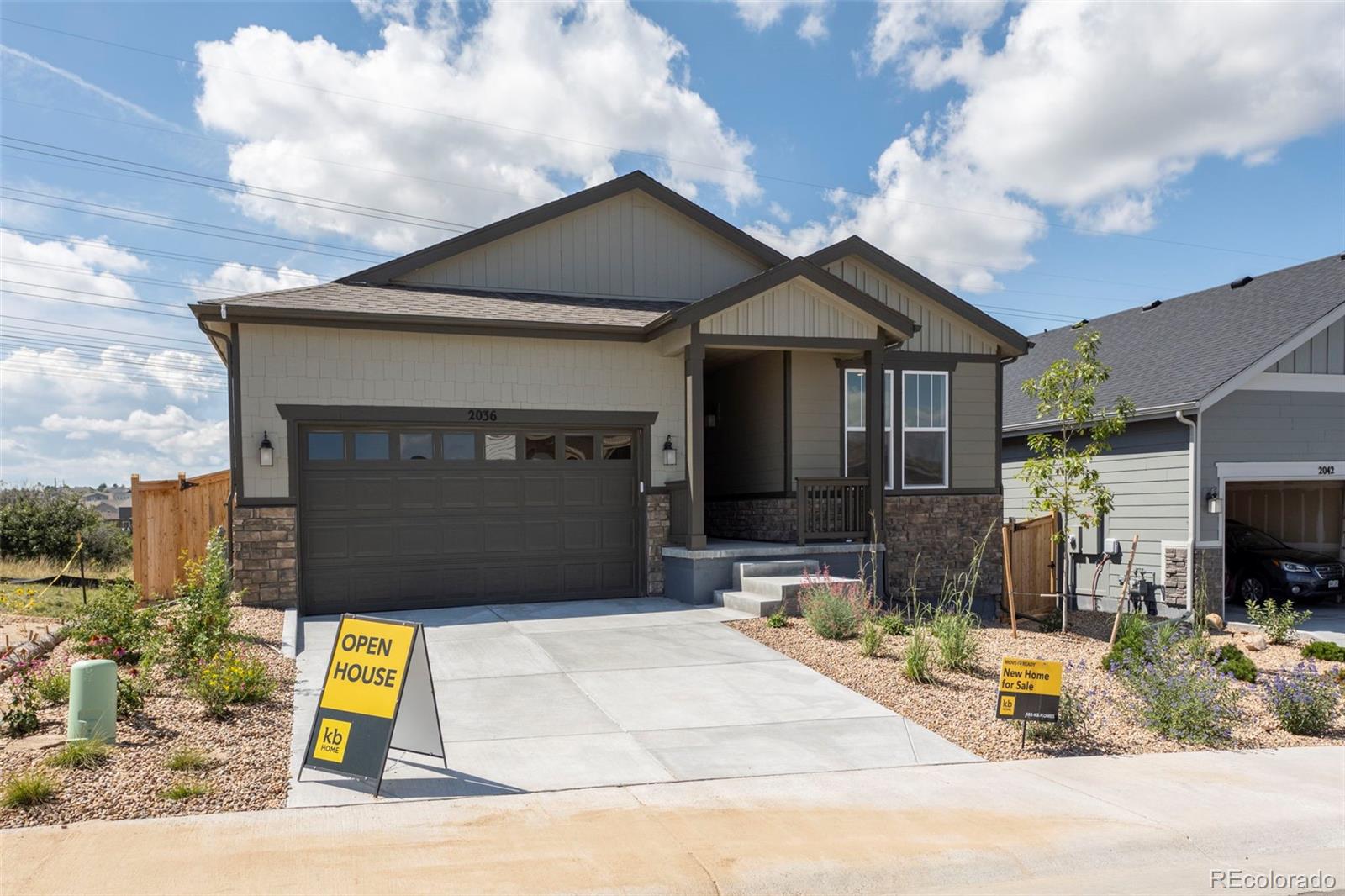 2036  Peachleaf Loop, castle rock MLS: 9221862 Beds: 3 Baths: 4 Price: $799,000