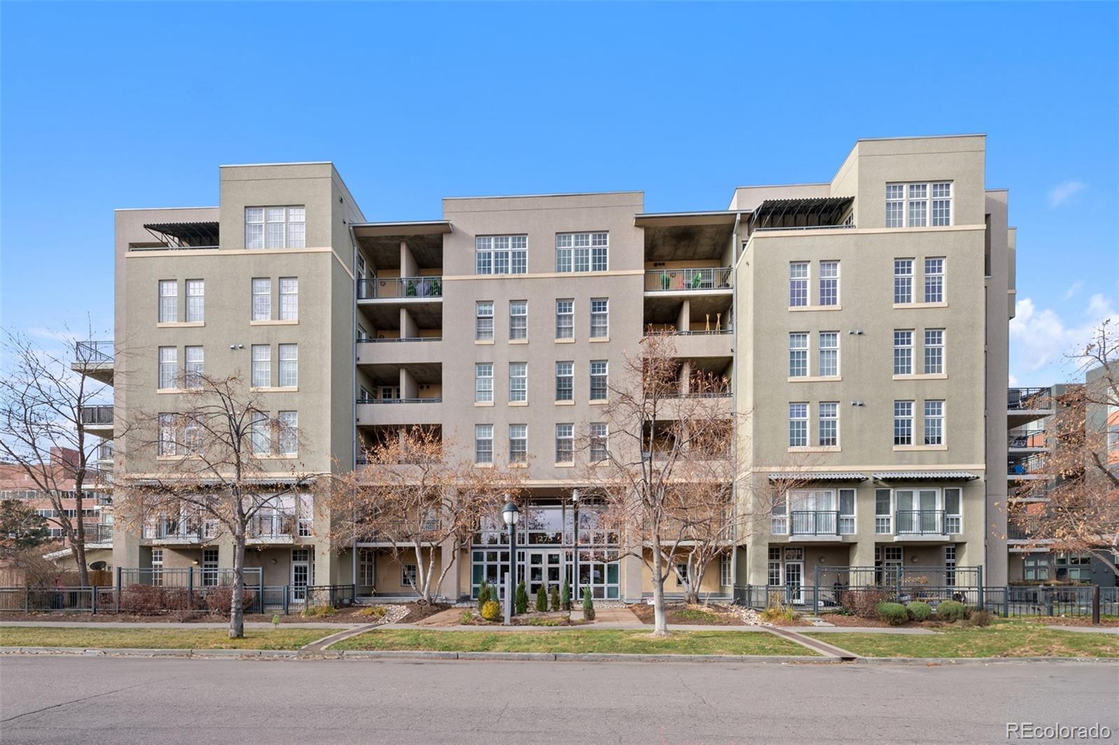 275 S Harrison Street 313, Denver  MLS: 7206115 Beds: 1 Baths: 1 Price: $425,000