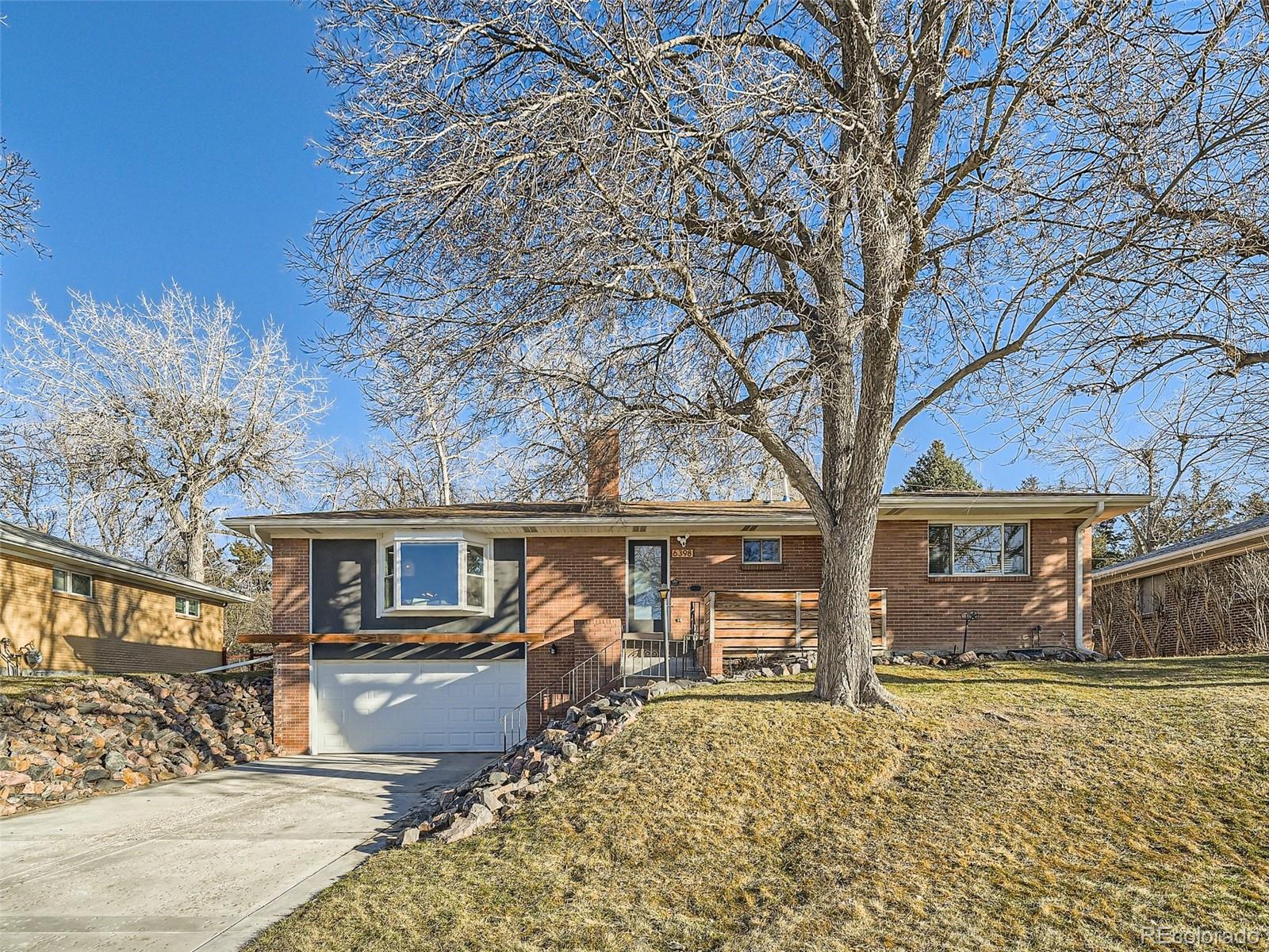 6398 s acoma street, Littleton sold home. Closed on 2024-02-02 for $810,000.