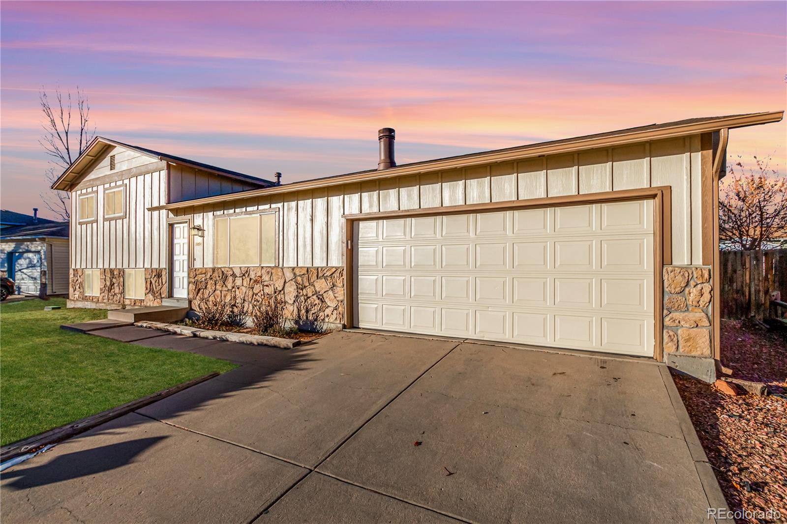 11094  Clermont Drive, thornton MLS: 3192077 Beds: 4 Baths: 2 Price: $435,000