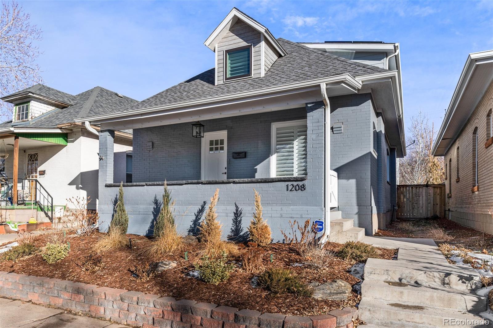 1208 s grant street, denver sold home. Closed on 2024-05-01 for $1,275,000.