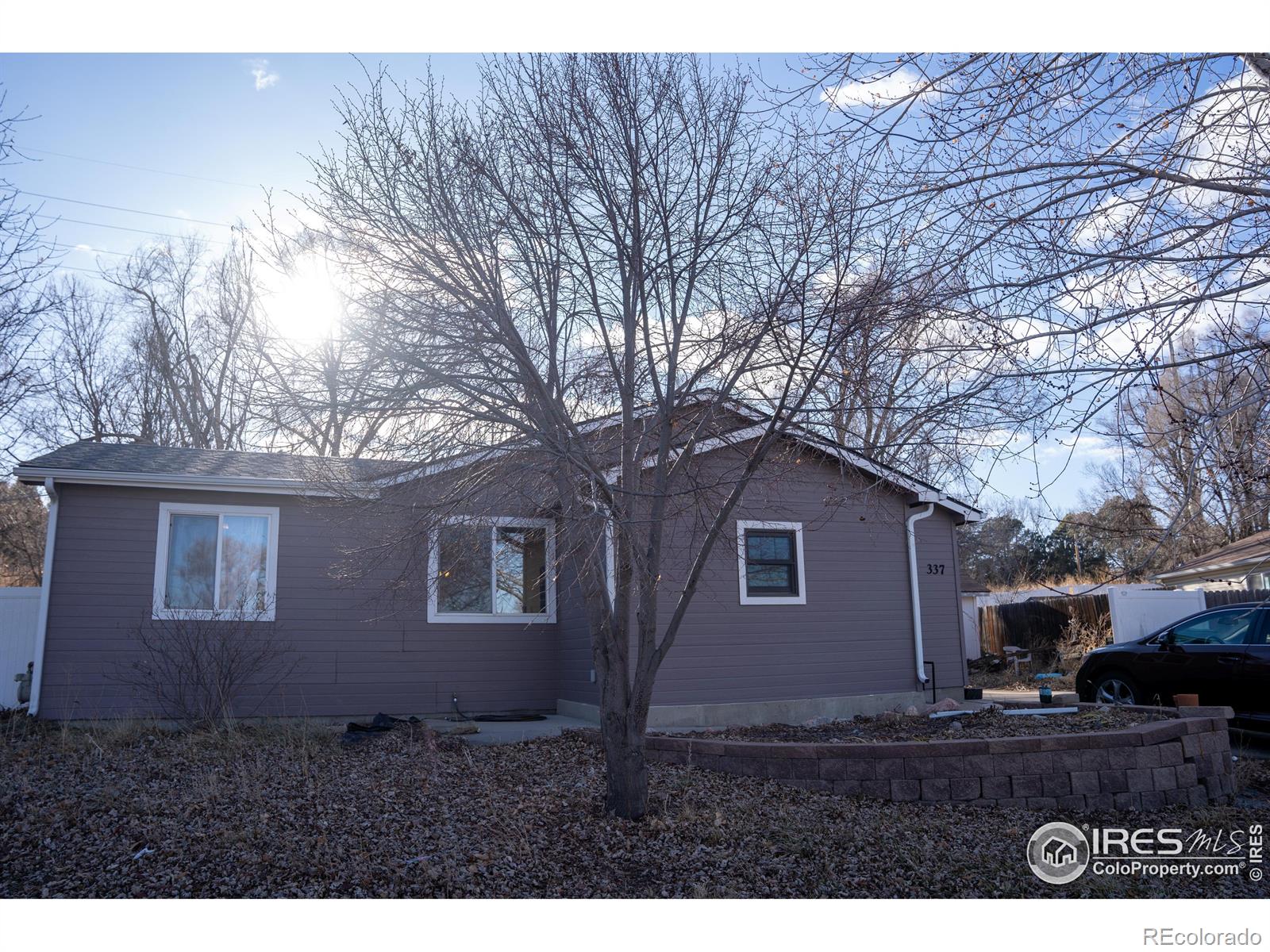 337  23rd Ave Ct, greeley MLS: 4567891001387 Beds: 4 Baths: 2 Price: $350,000