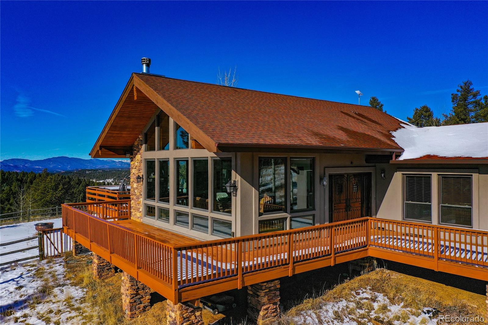 1065  county road 512 , Divide sold home. Closed on 2024-07-08 for $1,225,000.