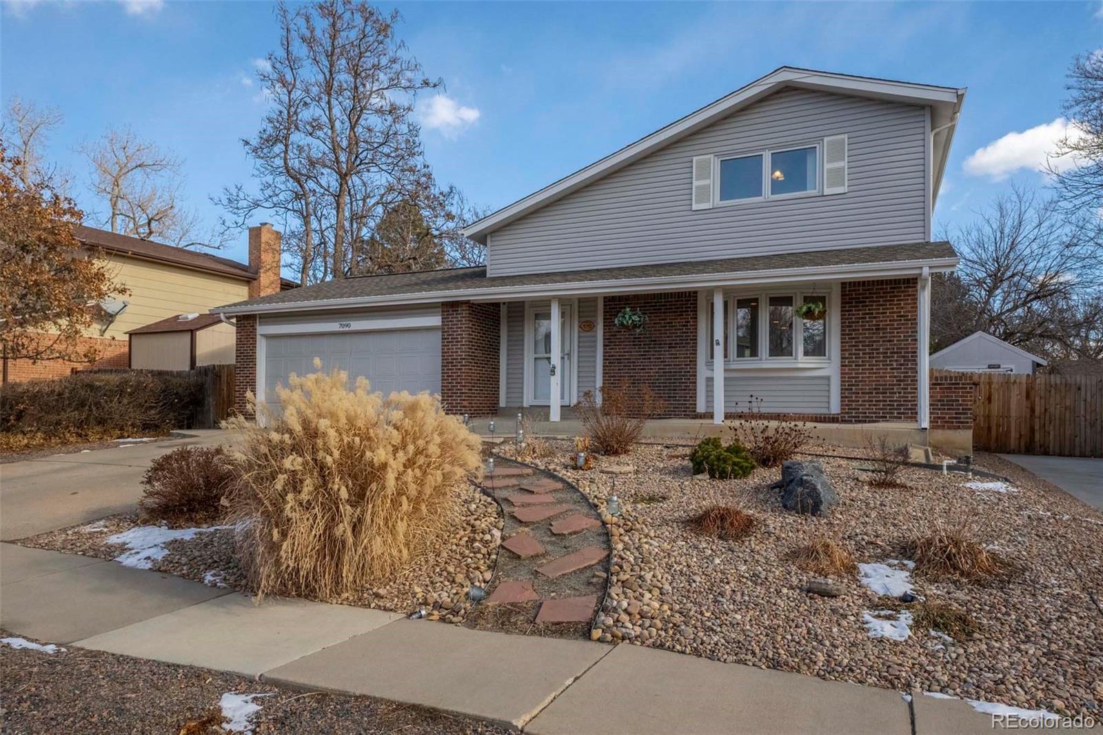 7090  Coors Court, arvada MLS: 9907027 Beds: 4 Baths: 3 Price: $675,000