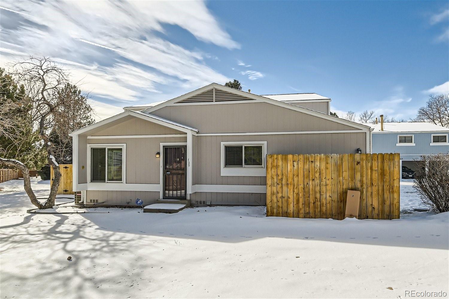 7924  chase circle, arvada sold home. Closed on 2024-04-25 for $304,000.