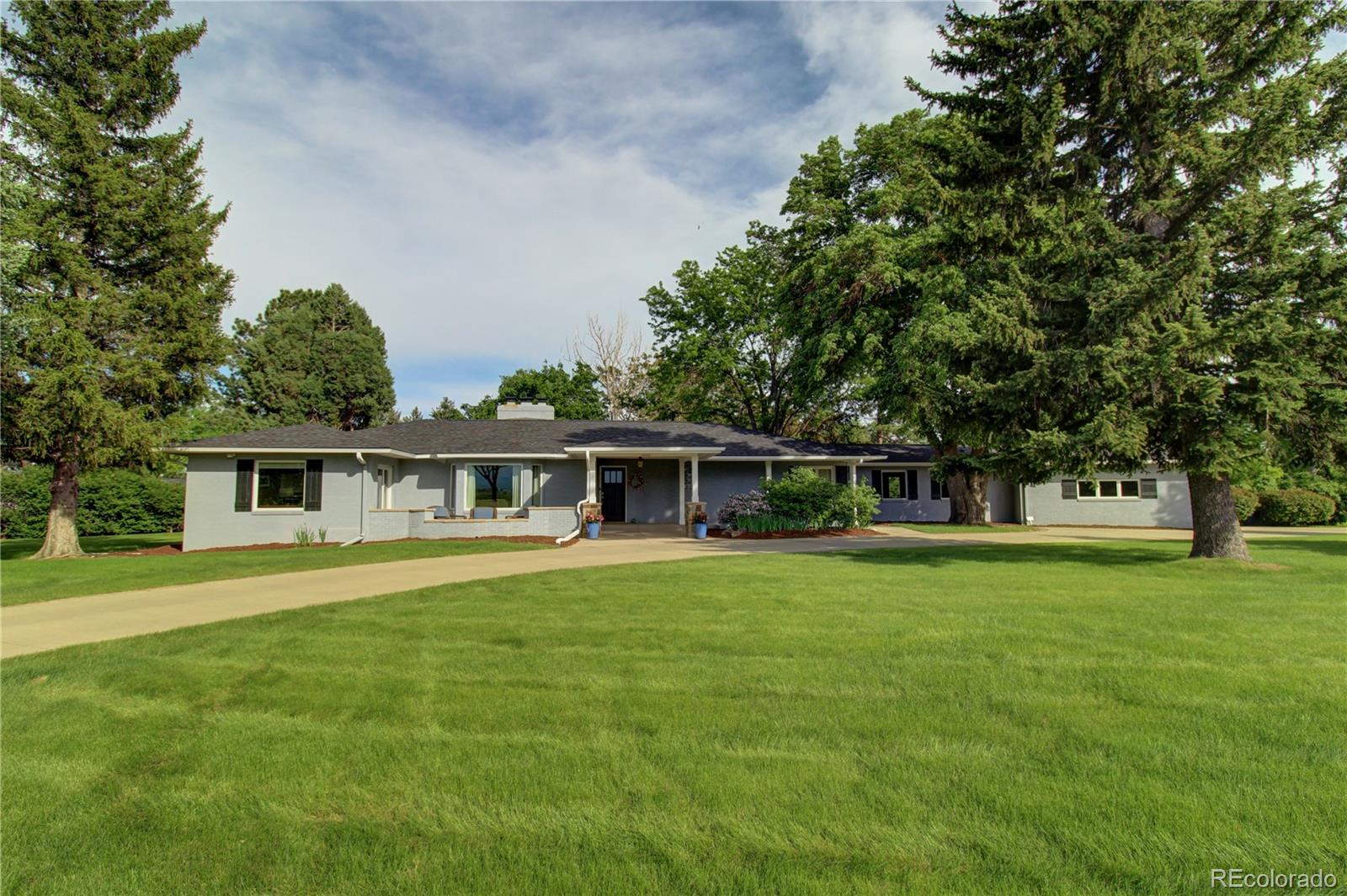 4900  pinyon street, Littleton sold home. Closed on 2024-04-08 for $2,700,000.