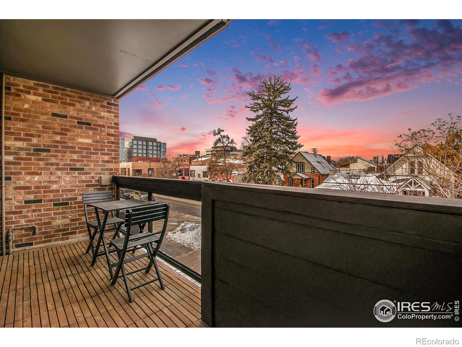 350  Detroit Street , Denver  MLS: 4567891001832 Beds: 1 Baths: 1 Price: $590,000