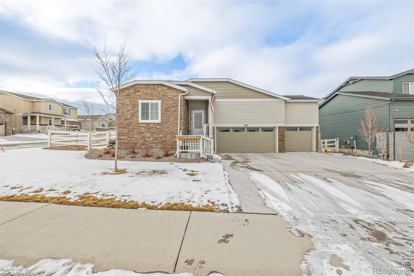 2167  deer hollow trail, Castle Rock sold home. Closed on 2024-04-26 for $687,000.